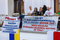 Protest osób z niepełnosprawnością w Sejmie