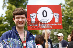 Twórcy filmowi przed Sejmem "Dość czekania na tantiemy z internetu!"