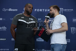 Media Trening Show przed XTB KSW 105