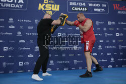Media Trening Show przed XTB KSW 105