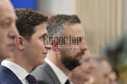 Podpisanie umowy na dostawę Satelitarnego Systemu Obserwacji Ziemi w programie MikroSAR