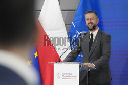 Podpisanie umowy na dostawę Satelitarnego Systemu Obserwacji Ziemi w programie MikroSAR