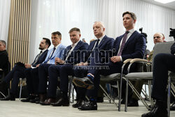 Podpisanie umowy na dostawę Satelitarnego Systemu Obserwacji Ziemi w programie MikroSAR