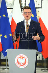 Szymon Hołownia o raporcie NIK dot. finansowania kościołów