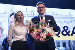 Finał kampanii Szymona Hołowni