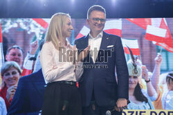 Finał kampanii Szymona Hołowni