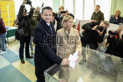 Wybory prezydenckie 2025 - głosowania VIP-ów