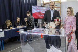 Wybory prezydenckie 2025 - głosowania VIP-ów