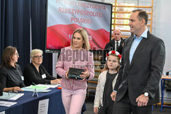 Wybory prezydenckie 2025 - głosowania VIP-ów