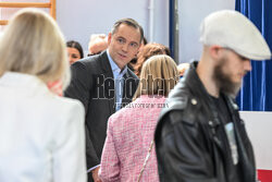 Wybory prezydenckie 2025 - głosowania VIP-ów