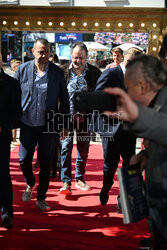 Jean Reno przed studiem DDTVN