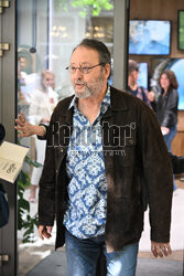 Jean Reno przed studiem DDTVN