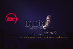 Deborah De Luca Techno Balkon w Hali Olivia