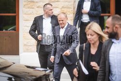 Donald Tusk na odprawie z kierownictwem Marynarki Wojennej w Gdyni