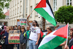 Demonstracja propalestyńska przed ambasadą Izraela w Warszawie