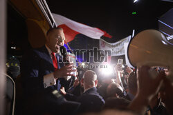 Debata Nawrocki - Trzaskowski w siedzibie TVP