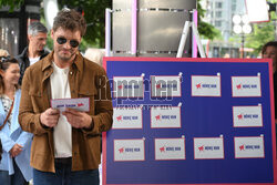 Mikołaj Roznerski   przed studiem DDTVN
