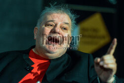 Spotkanie po pokazie filmu "Sny pełne dymu" Doroty Kędzierzawskiej