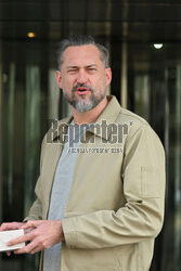 Znani przed studiem DDTVN (12.04)