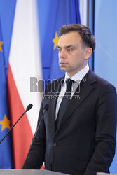 Konferencja ministrów: Domańskiego, Żurka i Siemoniaka