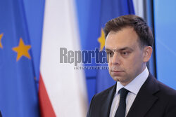 Konferencja ministrów: Domańskiego, Żurka i Siemoniaka