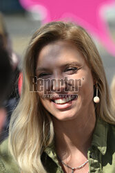 Znani przed studiem DDTVN (18.04)