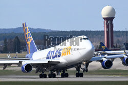Jumbo jet na lotnisku w Gdańsku