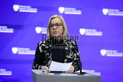 Paulina Hennig-Kloska nt. nieprawidłowości w programie "Czyste Powietrze"