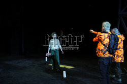 "Prowadź swój pług przez kości umarłych" w Teatrze Narodowym