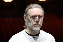 "Prowadź swój pług przez kości umarłych" w Teatrze Narodowym