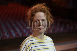 "Prowadź swój pług przez kości umarłych" w Teatrze Narodowym