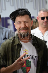 Znani przed studiem DDTVN (06.06)