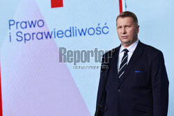 Konferencja Przemysława Czarnka w siedzibie PiS