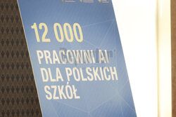 "Sztuczna inteligencja w edukacji - inwestycje i perspektywy"
