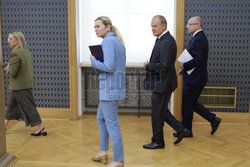 "Sztuczna inteligencja w edukacji - inwestycje i perspektywy"