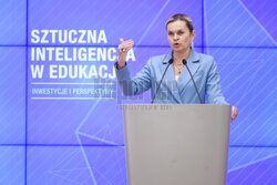 "Sztuczna inteligencja w edukacji - inwestycje i perspektywy"