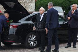 Jarosław Kaczyński na Wawelu w dniu 77. urodzin