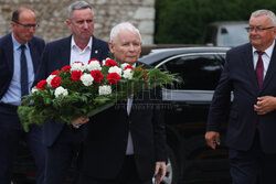 Jarosław Kaczyński na Wawelu w dniu 77. urodzin