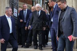 Jarosław Kaczyński na Wawelu w dniu 77. urodzin