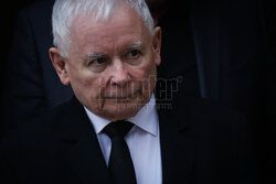 Jarosław Kaczyński na Wawelu w dniu 77. urodzin