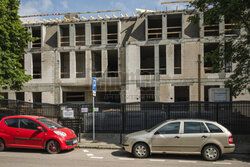 Wiecha na remontowanym Hospicjum im. ks. Dutkiewicza