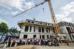 Wiecha na remontowanym Hospicjum im. ks. Dutkiewicza