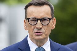 Konferencja Mateusza Morawieckiego przed pomnikiem AK