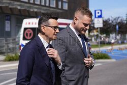 Konferencja posłów PiS przed Szpitalem Południowym